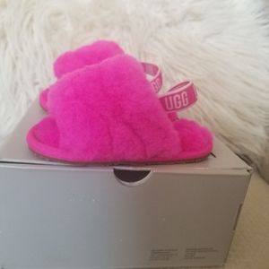 UGG Baby Shoe, hot pink, size M 04/05